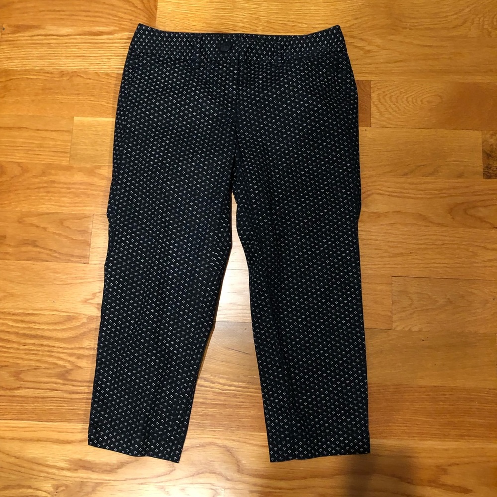 Loft Floral Dots Black White Low Rise Cropped Capri Pants 00P